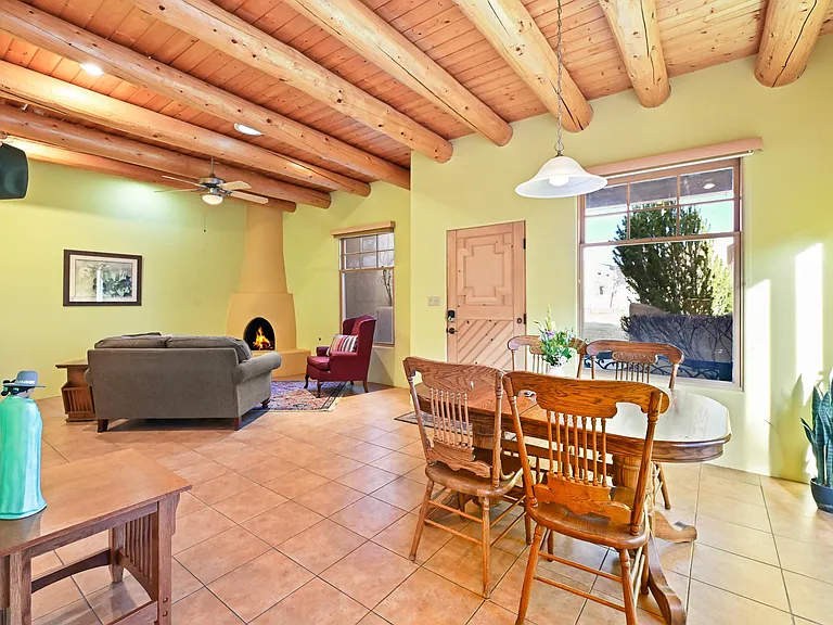 1040 Calle Palomita — Photo 4