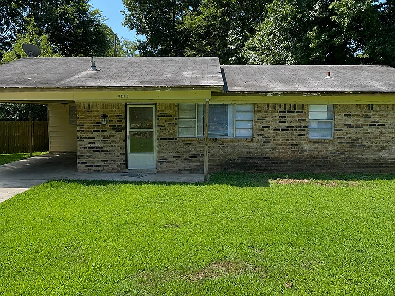 8215 Spanish Rd — Photo 1