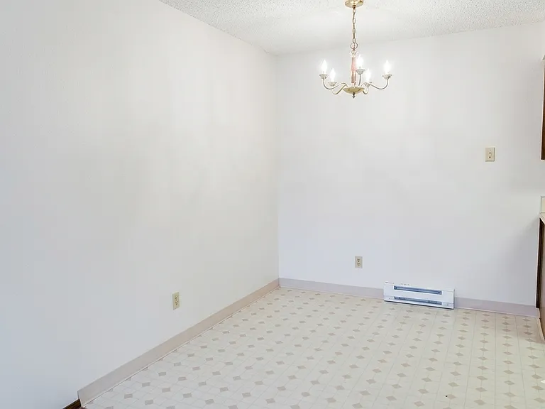 2620-2640 SE Morrison St — Photo 8