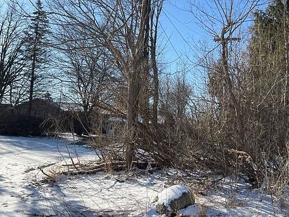 3rd image of 8710 Brookville Rd