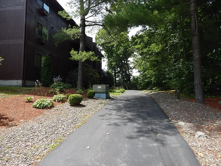 340 Sunderland Rd #36G — Photo 2