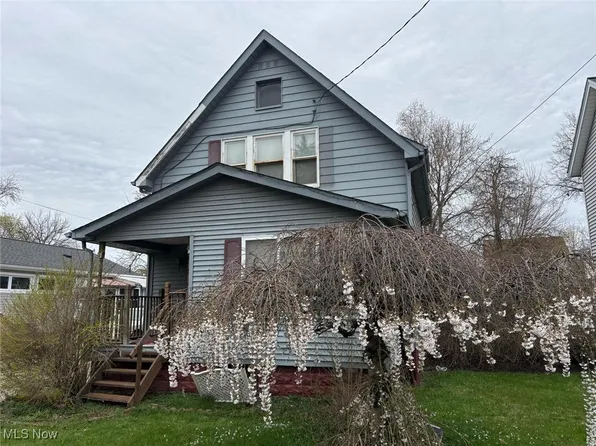 44 E 2nd St, Girard, OH 44420