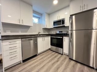 146 Bartlett Ave #3G1-C, Toronto, ON M6H 3G1