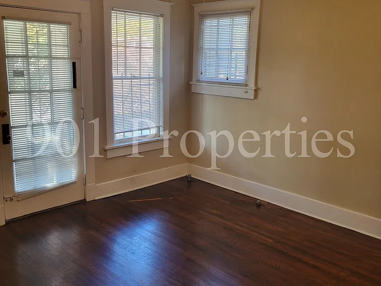 212 N Willett St #2 — Photo 3