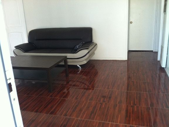 4th image of 1057 W Grondahl St