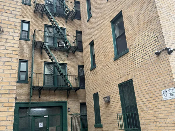 530 E 159th Street #38, Bronx, NY 10451