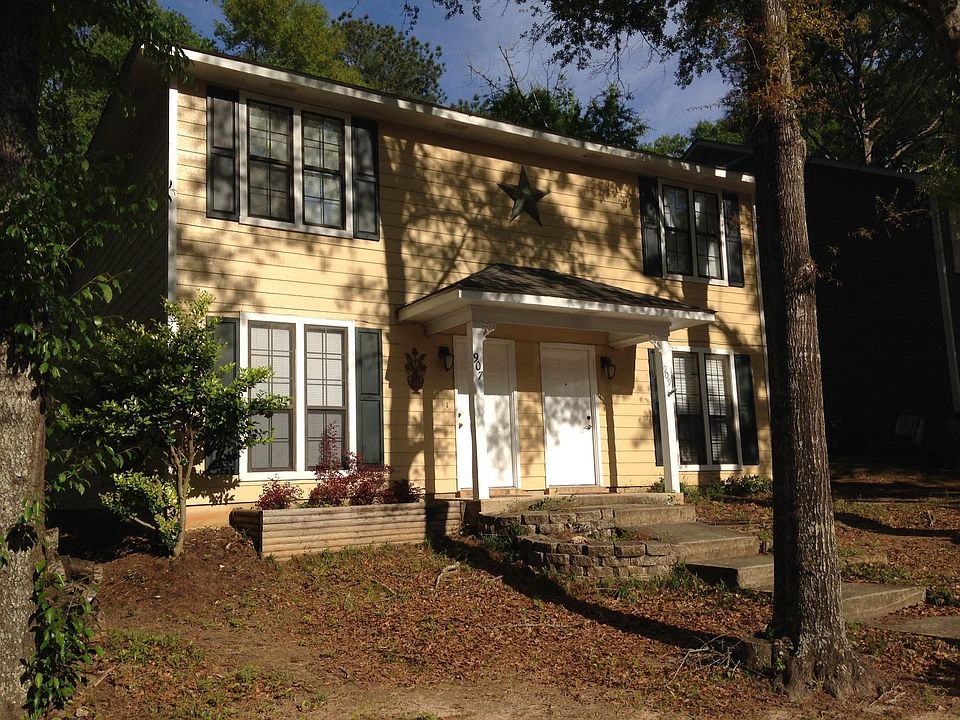 Dickenson Avenue, Mobile Alabama