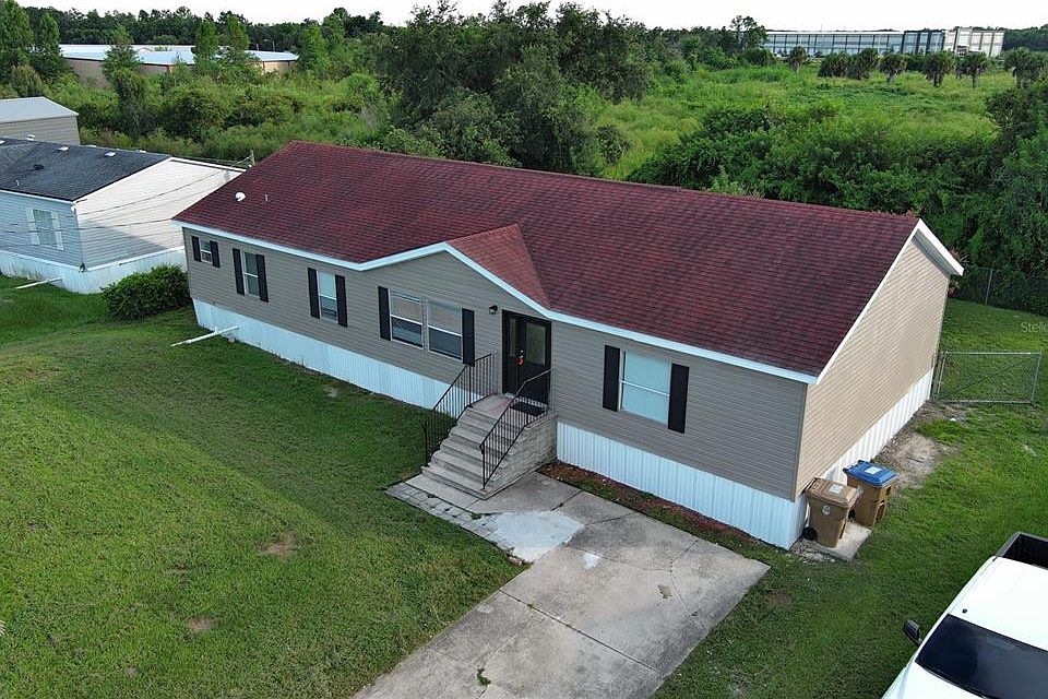 1st image of 1124 DARA CAY DRIVE