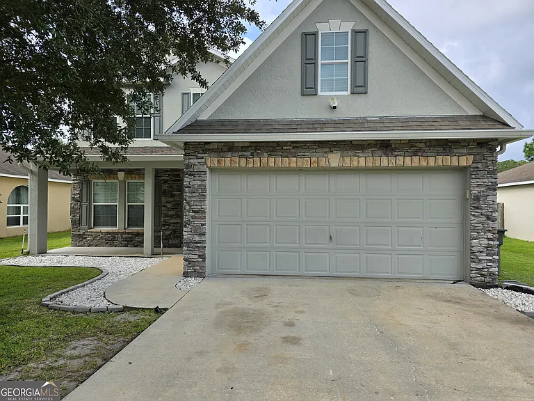 110 Pine Bluff Blvd W — Photo 6