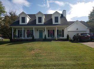 409 Honeysuckle Rd, Shelbyville, KY 40065