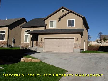1st image of 472 W Bountiful Way