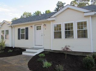 4 Churbuck St, Wareham, MA 02571