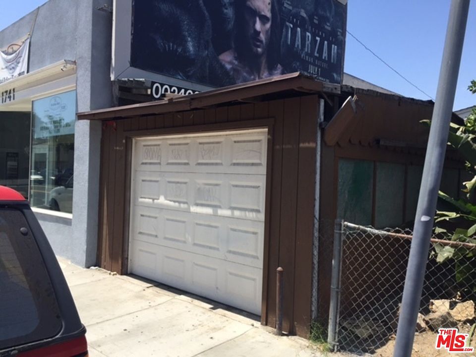 2nd image of 1747 Cherry Ave
