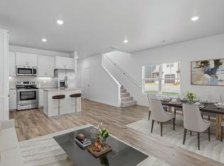 547 W Pickens Rd, Pea Ridge, AR 72751