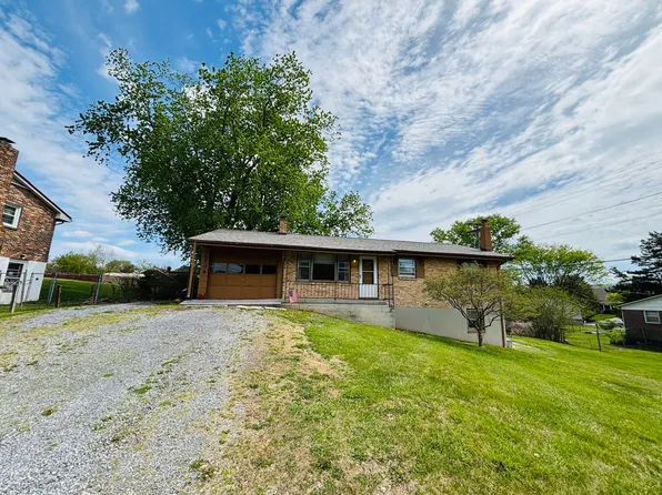 1504 Thomas Ln, Blacksburg, VA 24060