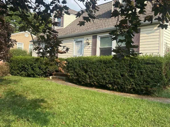 114 Warren Rd, Cockeysville, MD 21030
