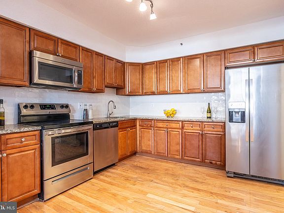 2nd image of 3713 S George Mason Dr APT 611