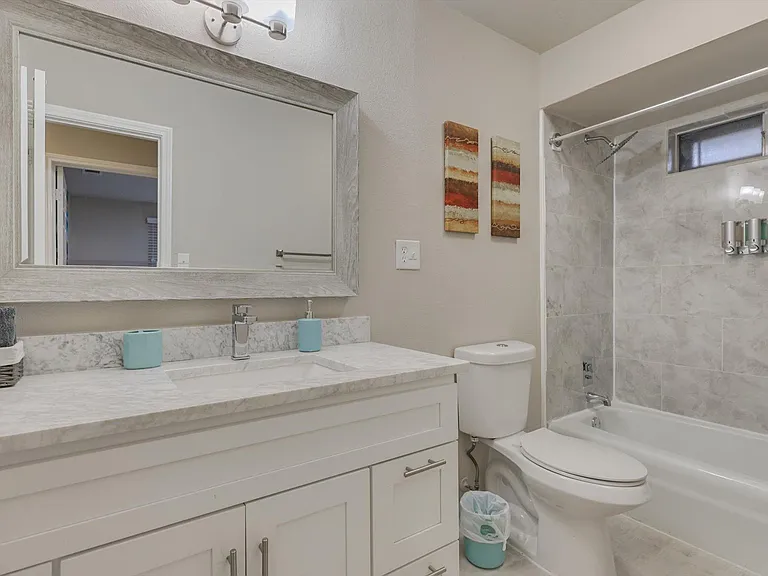 2116 Newcastle Cir — Photo 25