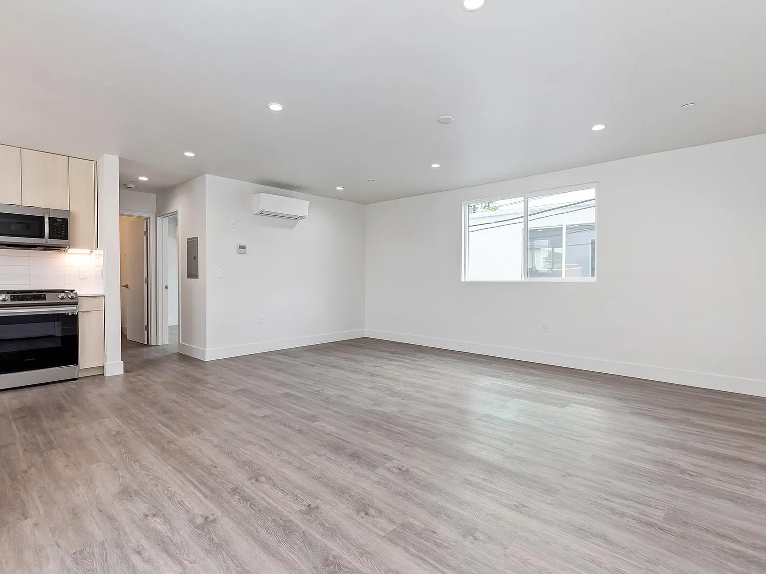 1 bed, 700 sqft, $2,595 — Photo 2