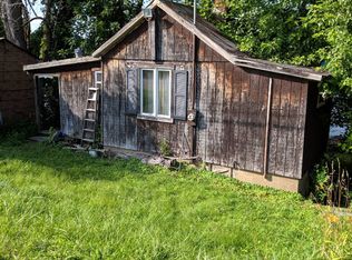 140 Whipkey Dr, Waterford, OH 45786