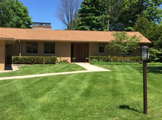 2614 W Sheridan Rd, Petoskey, MI 49770