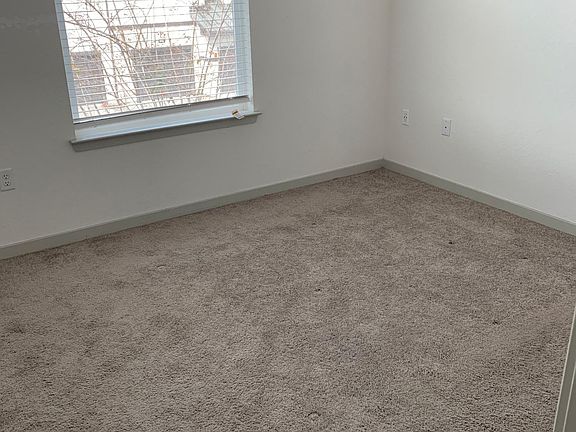 5th image of 9707 Mia Cir #2212