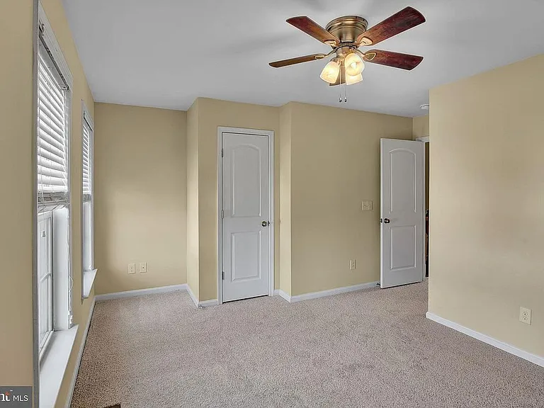 8891 Cherry St — Photo 28