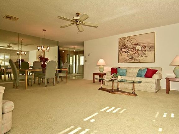 5th image of 310 Bryce Ct