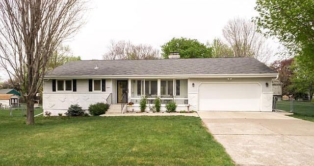 1st image of 3384 Scott Ave N