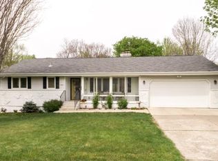 3384 Scott Ave N, Golden Valley, MN 55422