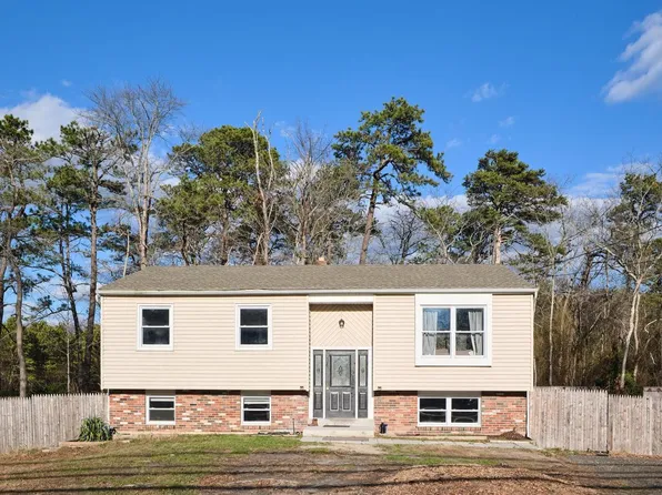 415 Lakehurst Rd, Browns Mills, NJ 08015