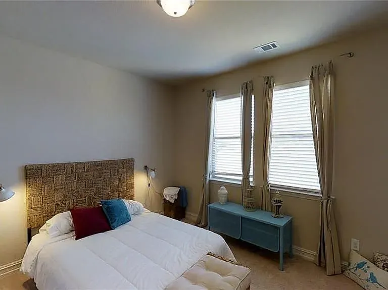 2537 Roseville Dr — Photo 30