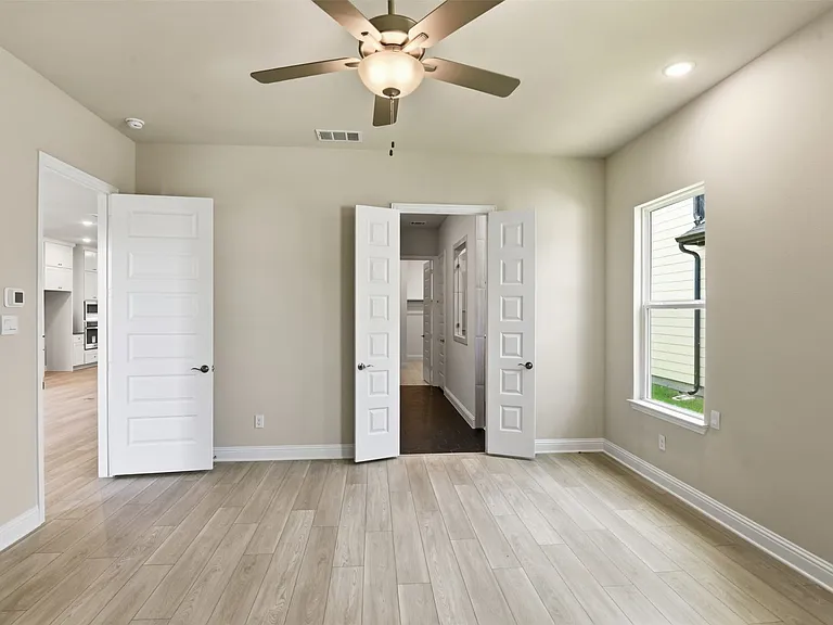 2524 Ballaster Mews — Photo 12