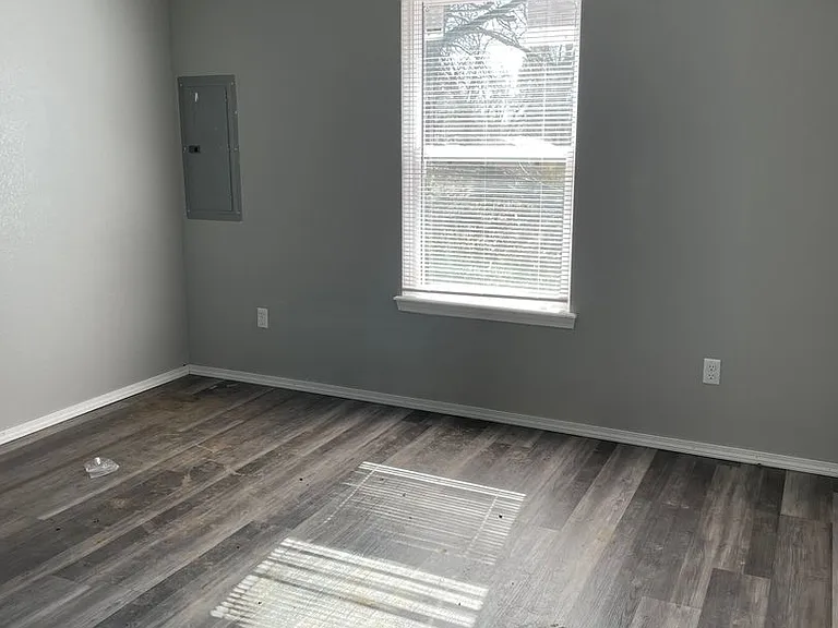 418 N 20th St — Photo 10