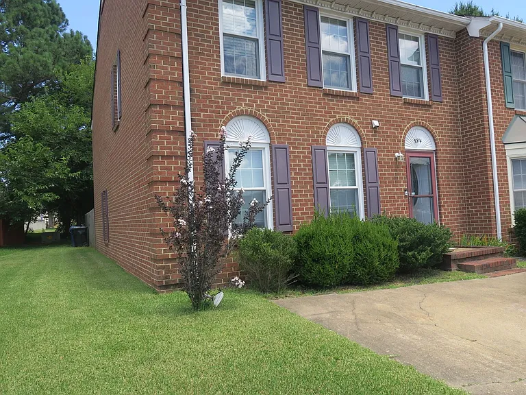 5314 Brookstone Ln — Photo 1