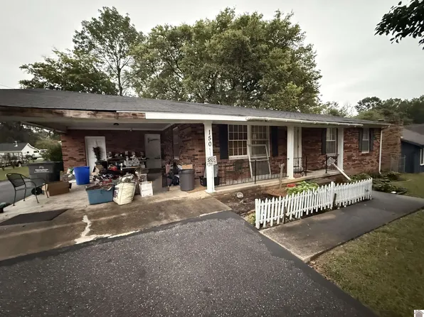 150 Karen Dr, Paducah, KY 42003