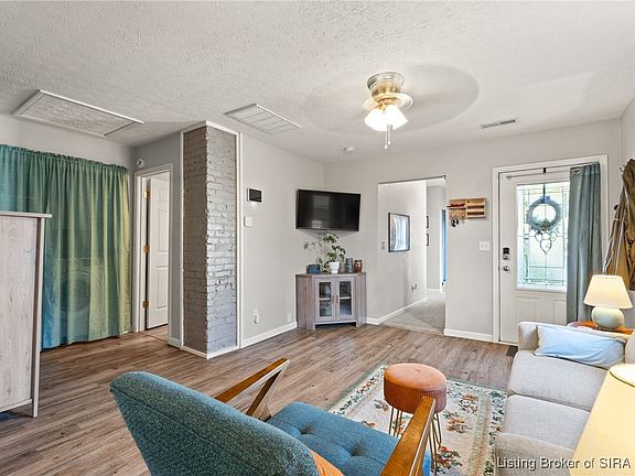 4th image of 1309 Vine Street