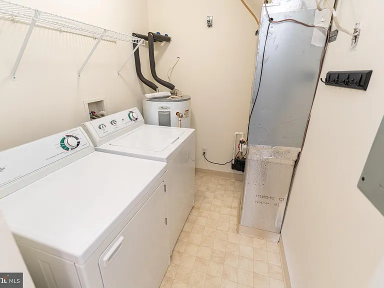 3500 Sanibel Cir #3516 — Photo 33