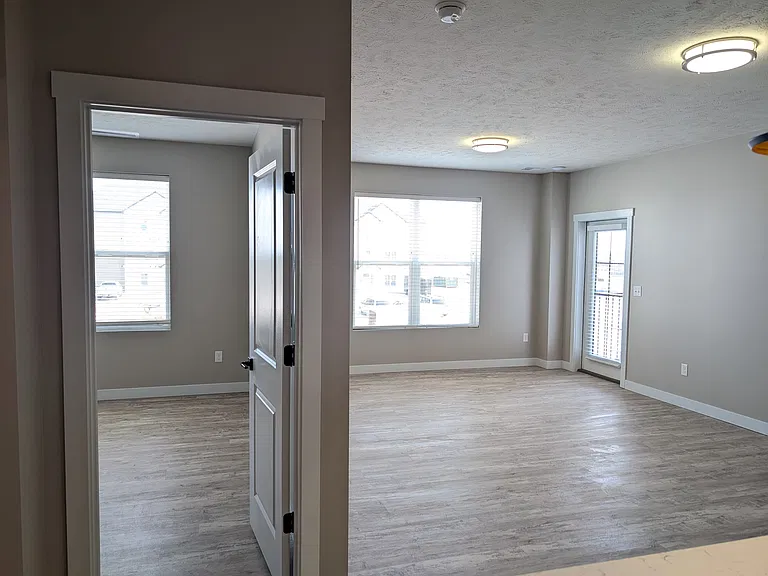 North Creek Apartments — Photo 33