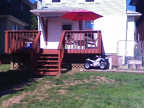 Large back deck for BBQ
