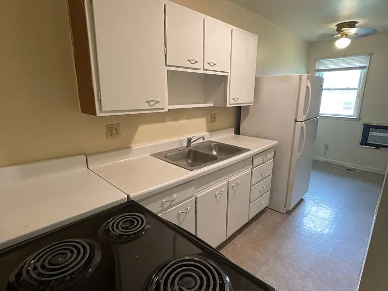 William Drive Apartments — Photo 6