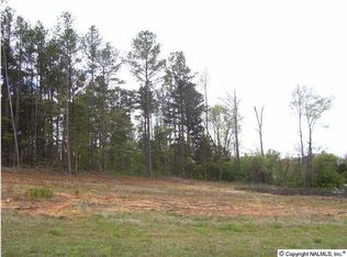 1817 Autumn Ridge Dr SW, Decatur, AL 35603