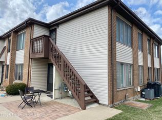 40 Meadow Pl APT N, Staten Island, NY 10306