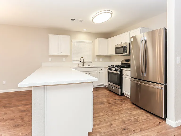5025 Frozen Springs Ct — Photo 9