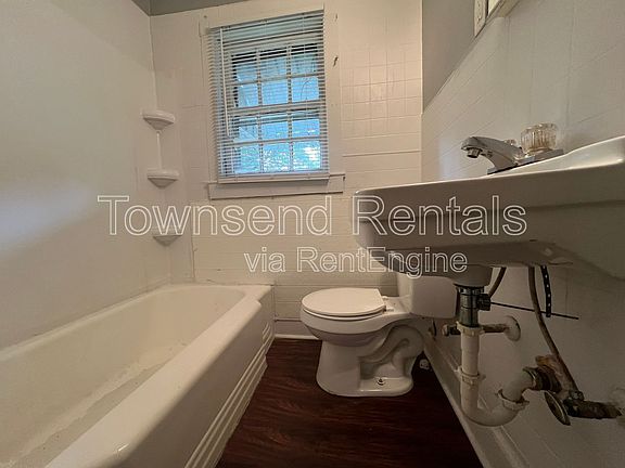 5th image of 205 Circle Ct Unit B