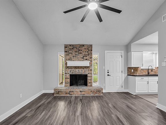 4th image of 12331 Flushing Meadows Dr