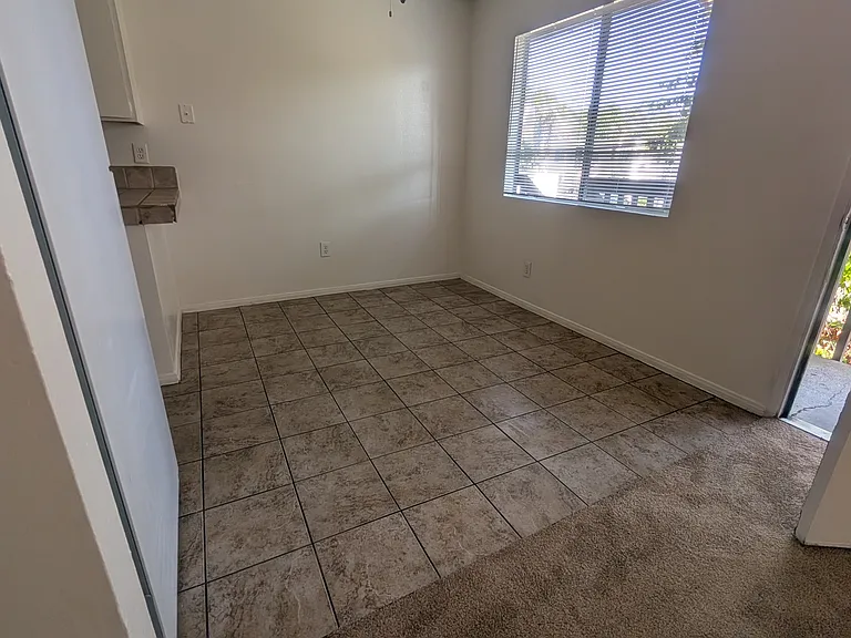 1054 S Magnolia Ave #8 — Photo 15