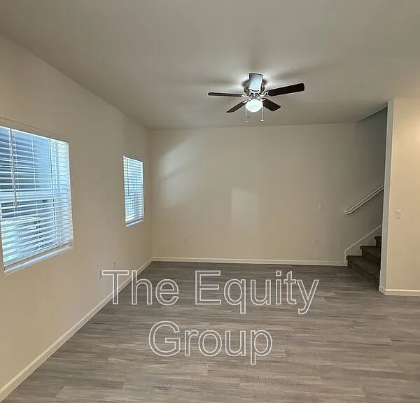 723 S Pinkham #102 — Photo 8