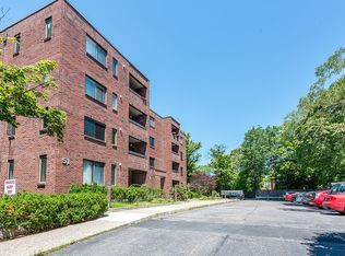 51 John St APT 303, Brookline, MA 02446