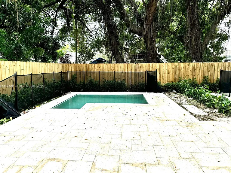 5728 NW 5th Ct #Townhouse 1 — Photo 17